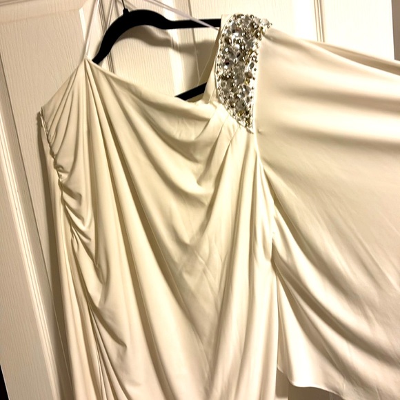 EUC Elegant cream silver sequence off the shoulder dress size 14 - Picture 2 of 8